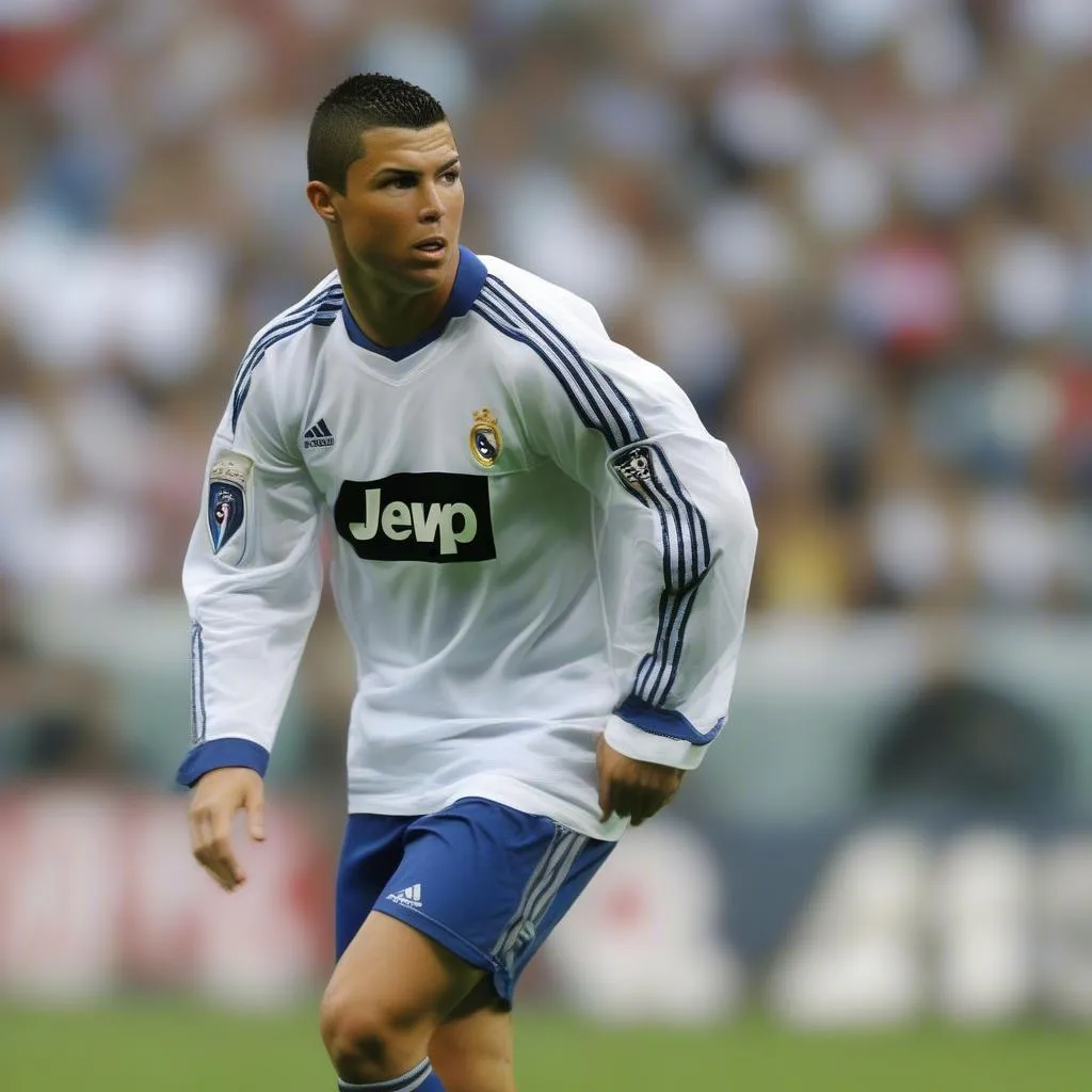 Ronaldo với mái tóc ngắn gọn gàng năm 2008